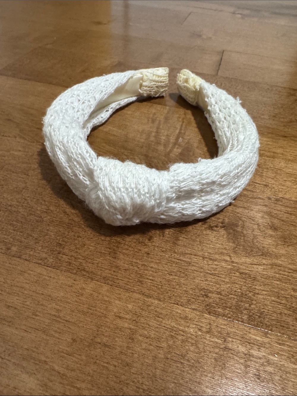 5/$25 🤍  Anthropologie Crochet Knot Turban Headband